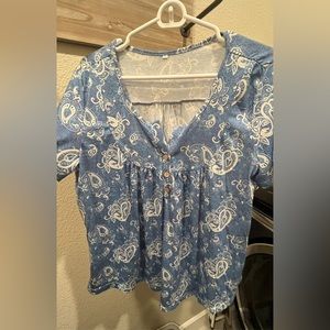Cute top